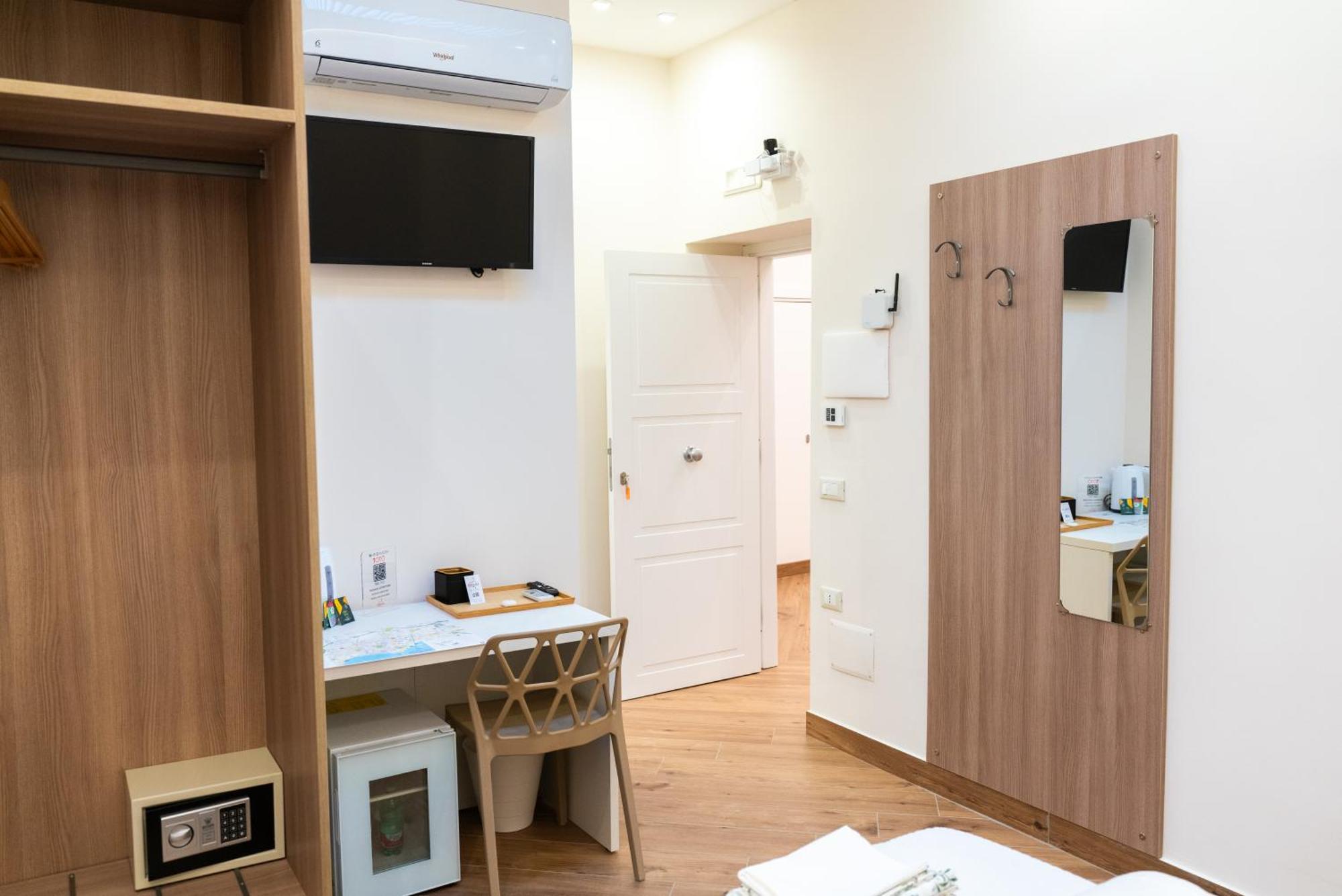 Foria 143 Hotel Napoli Ngoại thất bức ảnh