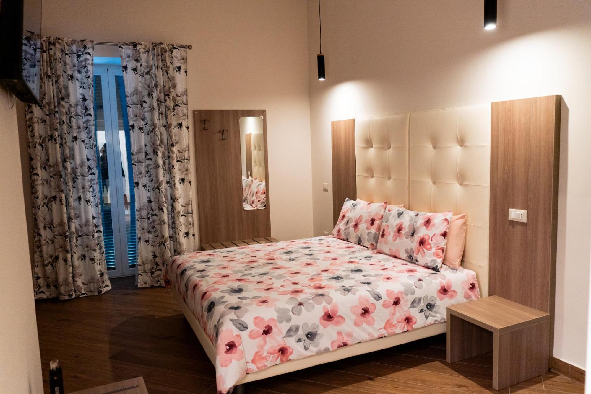 Foria 143 Hotel Napoli Ngoại thất bức ảnh